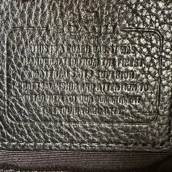NOT FOR SALE Coach Carrie Pebbled Black Zippered Bag - Picture 5 of 9